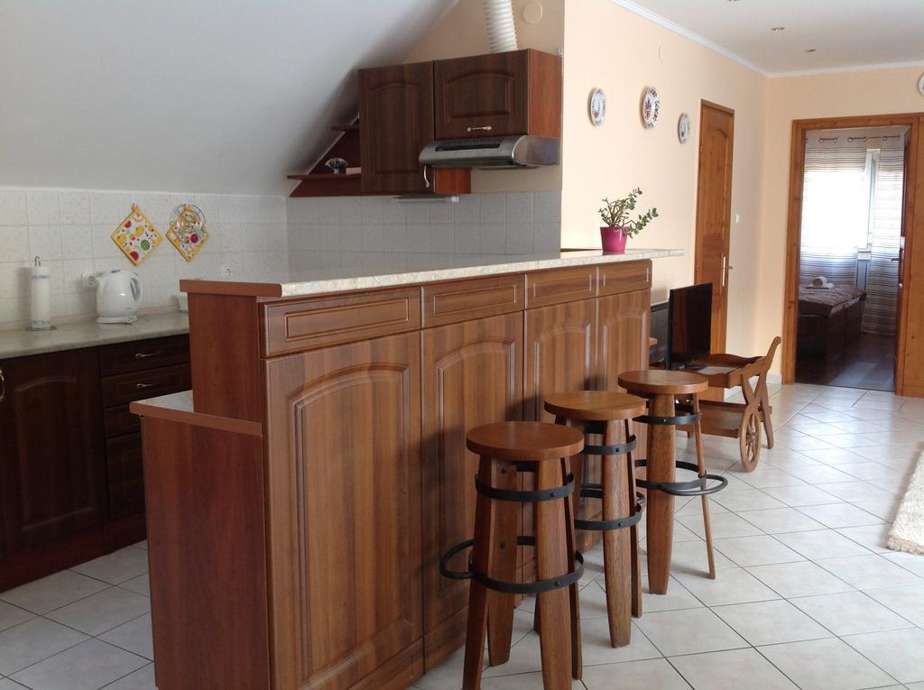Attila Apartmanhaz Hotel เฮวิซ ห้อง รูปภาพ