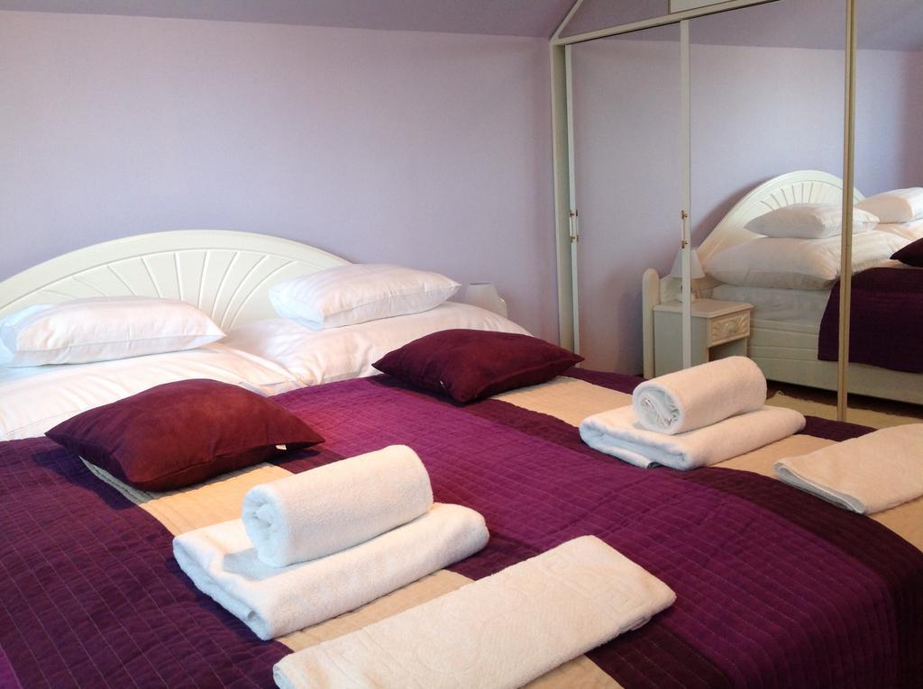 Attila Apartmanhaz Hotel เฮวิซ ห้อง รูปภาพ