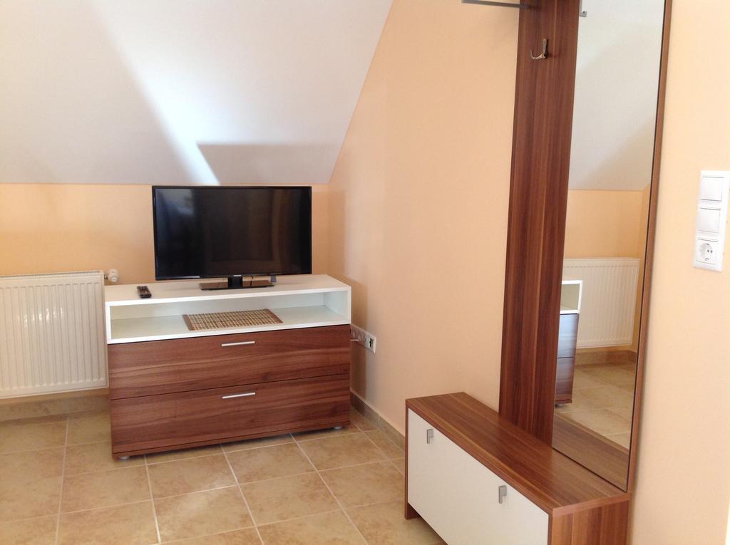 Attila Apartmanhaz Hotel เฮวิซ ห้อง รูปภาพ