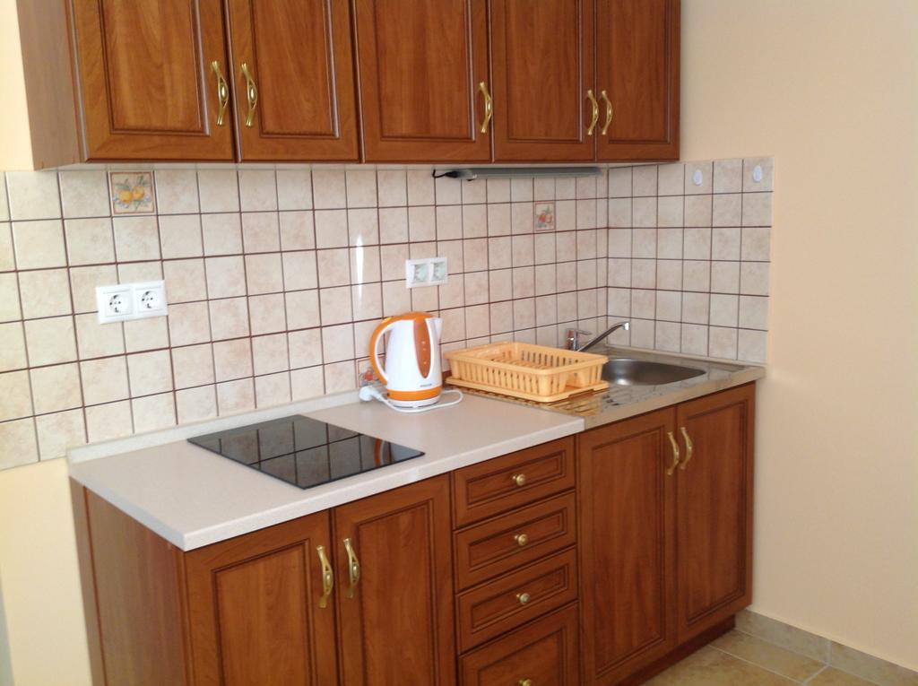 Attila Apartmanhaz Hotel เฮวิซ ห้อง รูปภาพ